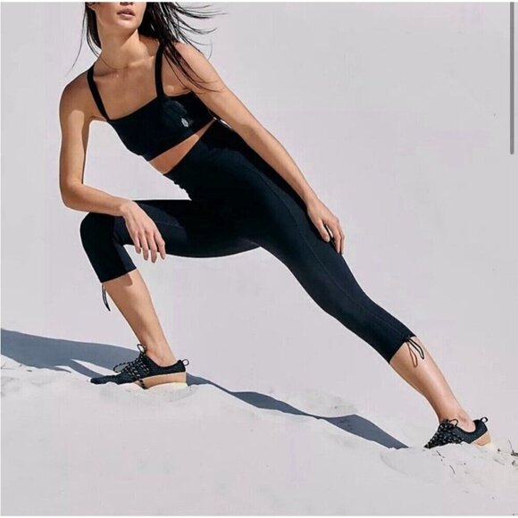 Free People Movement Legging Women XS Black Class Act Cropped Yoga Adjustable - Picture 1 of 10